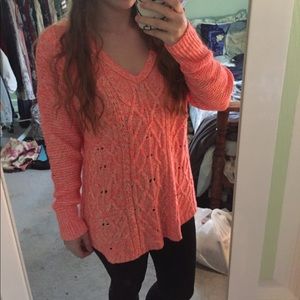American Eagle L Large Peach Pink Sweater